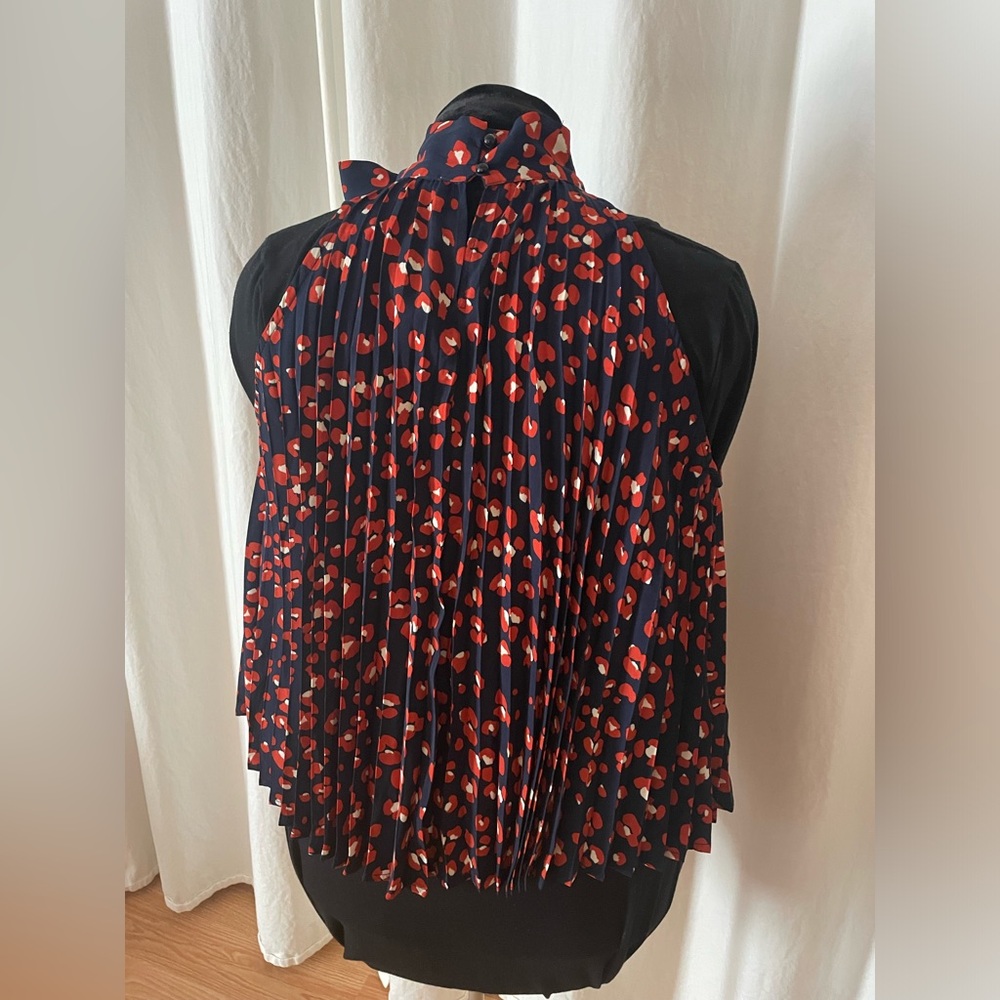 She + Sky Halter Top Pleated Blouse - Size Large - Picture 2 of 6